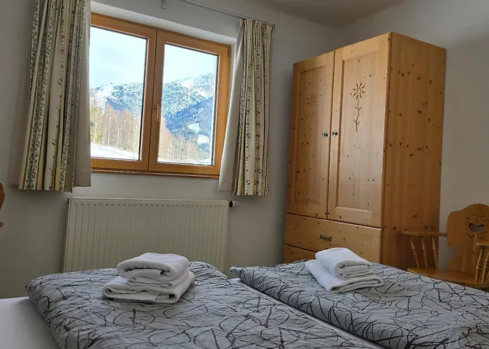 Apartment Haus Wiesenruh - Amazing Views & Setting Seefeld in Tirol